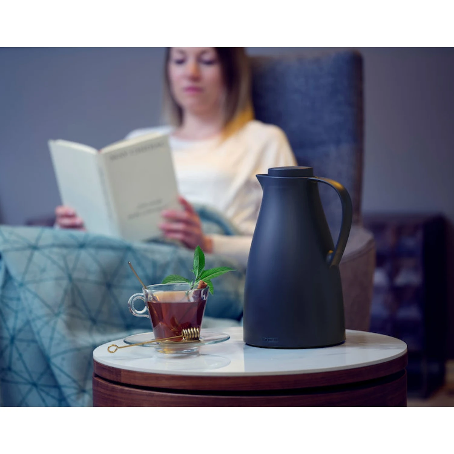 Leifheit Harmonic Isoleerkan 1.0 L Donkerblauw 7 Leifheit Harmonic Isoleerkan 1.0 L Donkerblauw - Afbeelding 5